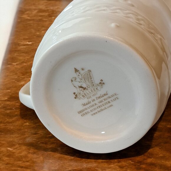 Belleek classic Celtic Mugs - set of two - Picture 6 of 9